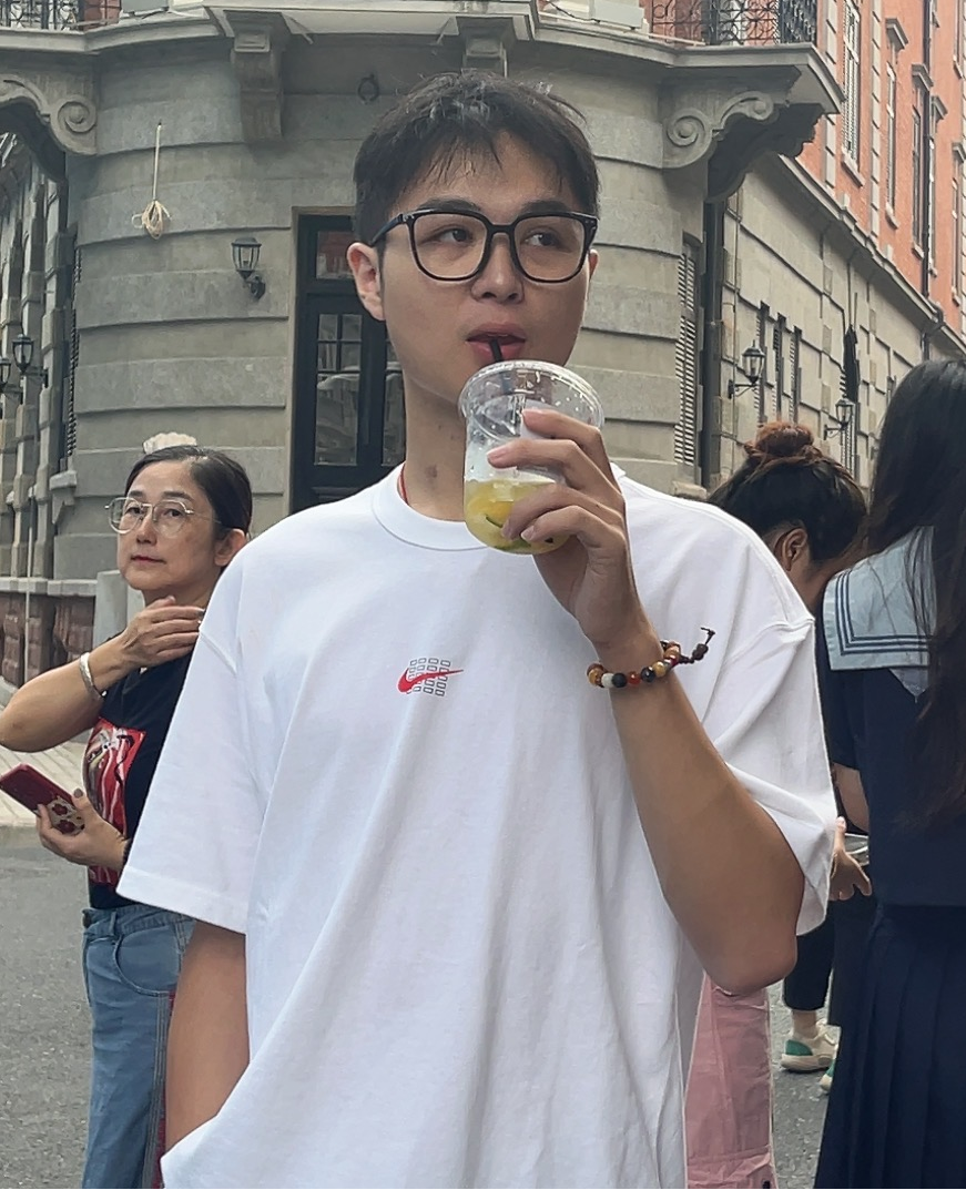 88081